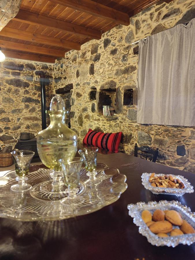 Апартаменти Grandma Agatha & Virginia'S Stonehouse Kefalion Екстер'єр фото